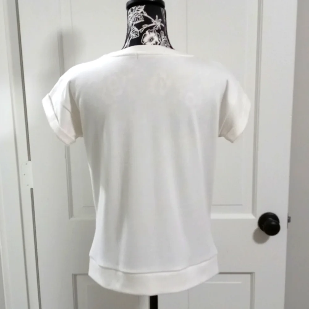 🔴DONATED🔴💗Sanctuary (Anthro)💗 - S/S Laser Cut Sweatshirt - Picture 2 of 9